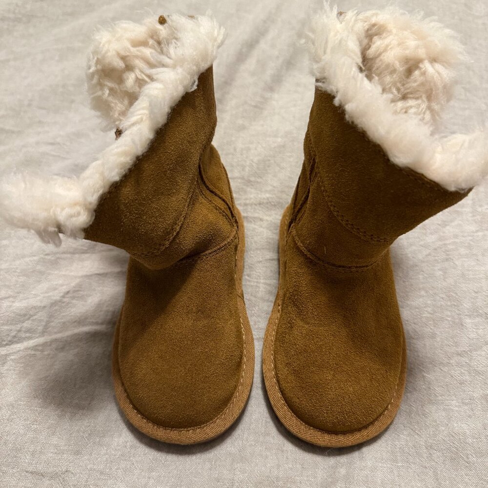 KOOLABURRA by Ugg Kids Tan Suede Boots